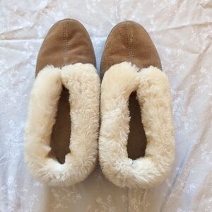 Minnetonka Sheepskin Ankle Boot Slippers Size Womens 9